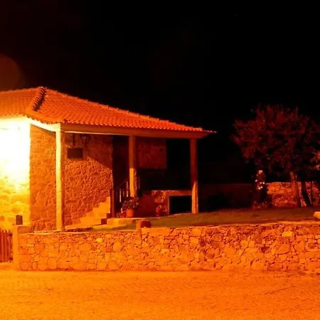 Charming House In Parada + Fireplace Parada (Braganca)