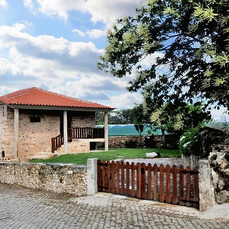 Holiday home Charming House In + Fireplace