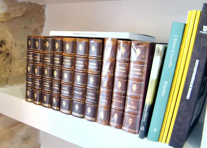 Charming House In + Fireplace 度假居